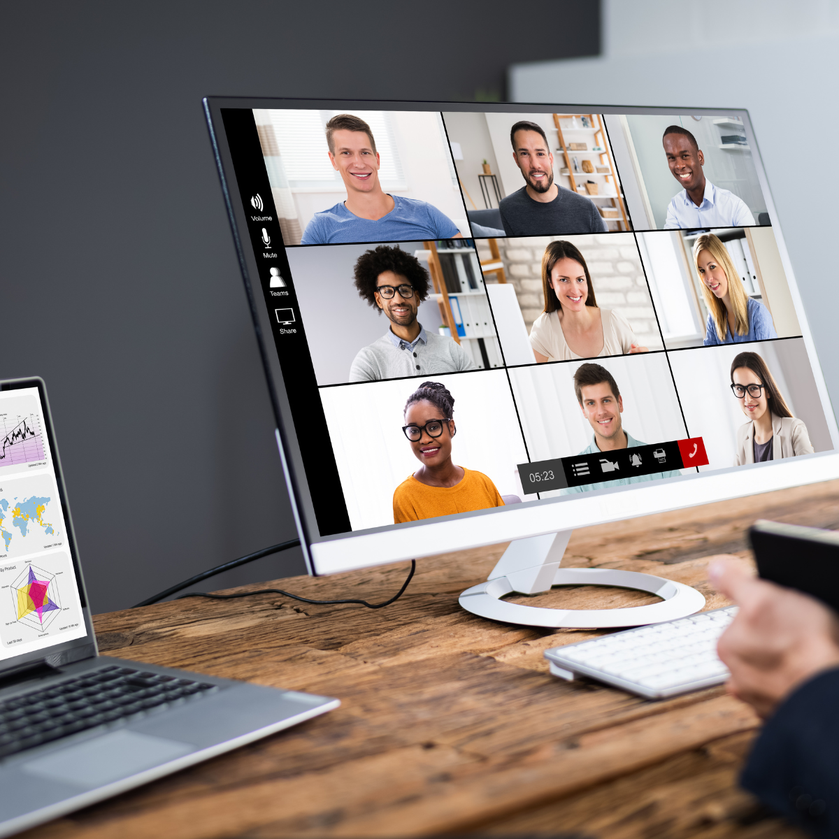 Laptop Meeting image