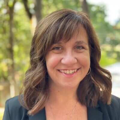 Lisa Templeton headshot 400